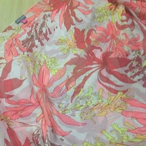 Vince Camuto Sheer Bright Floral Poncho Top EUC!